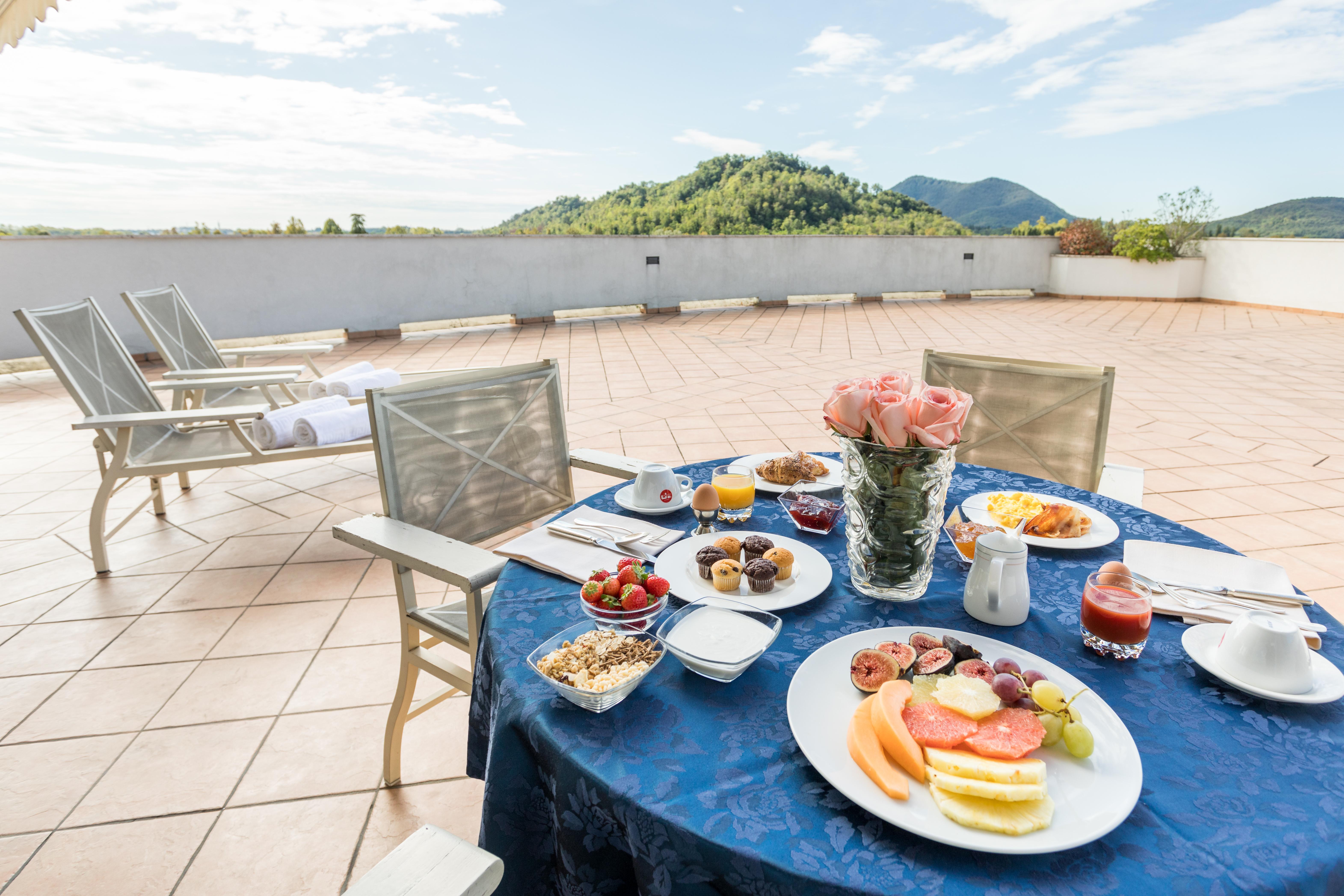Galzignano Resort Terme & Golf - Hotel Sporting Galzignano Terme ภายนอก รูปภาพ